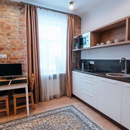 Stylish Latvian-Style Studio Apartment Near City Center, Parks, Cafes & Public Transit Riga Extérieur photo